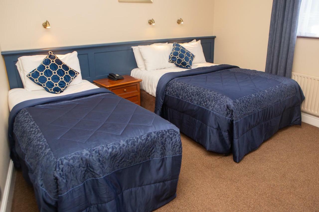 Leens Hotel Abbeyfeale Bagian luar foto